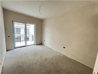 Apartament 2 camere de vanzare cu balcon boxa depozitare si loc propriu de parcare zona Pictor Brana Selimbar