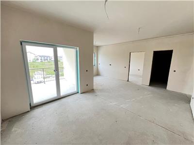 Apartament de vanzare cu 3 camere decomandate balcon terasa loc propriu de parcare si boxa zona Pictor Brana din Selimbar
