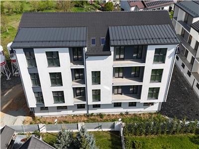 De vanzare apartament cu 2 camere decomandate si balcon etaj 1 zona Semaforului Sibiu