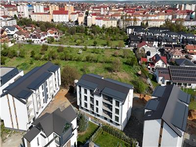 De vanzare apartament cu 2 camere decomandate si balcon etaj 1 zona Semaforului Sibiu