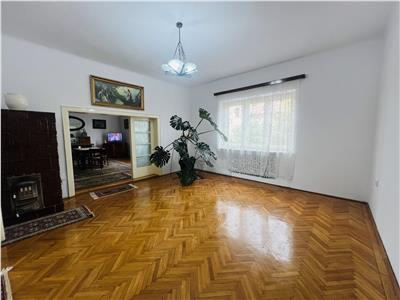 De vanzare apartament cu 4 camere si dependinte in zona Bulevardul Victoriei din Sibiu