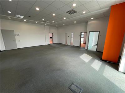 De inchiriat spatiu comercial de 230 mp situat la etajul 1 cu locuri de parcare in zona Shopping City din Sibiu