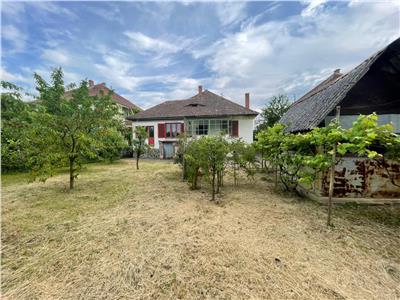 De vanzare casa cu 5 camere si 900 mp teren in zona parcul Sub Arini din Sibiu