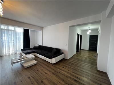 De vanzare apartament 3 camere 2 balcoane etaj intermediar zona Doamna Stanca