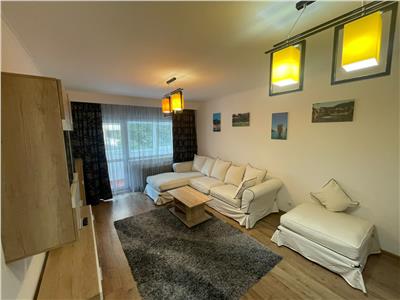 De inchiriat apartament cu 3 camere decomandate si 2 balcoane din zona centrala din Sibiu