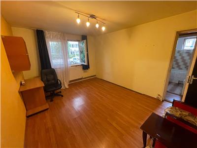 De vanzare apartament cu 2 camere si pivnita in zona Rahovei din Sibiu