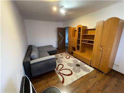 De inchiriat apartament cu 3 camere decomandate si balcon tip loggie in zona Vasile Aaron Sibiu