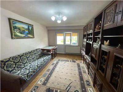De inchiriat apartament cu 3 camere decomandate si 2 balcoane din zona Turnisor Sibiu
