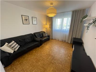 De inchiriat apartament cu 3 camere decomandate si balcon inchis in zona Strand din Sibiu