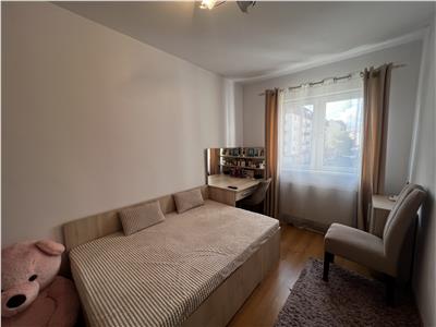 De vanzare apartament cu 3 camere la etajul 2 zona Mihai Viteazu din Sibiu