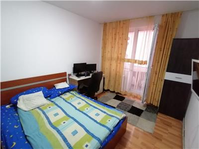 Apartament de vanzare cu 3 camere in zona Rahovei din Sibiu