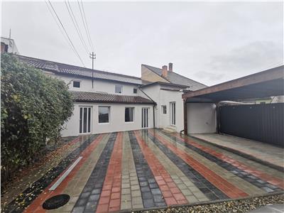 Spatiu comercial cu 5 camere de vanzare in Sibiu zona Centrala