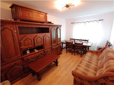 Apartament de inchiriat cu 3 camere decomandate in Sibiu zona Vasile Aaron.