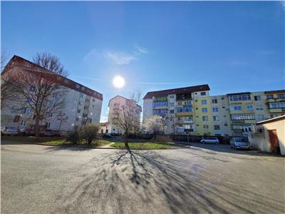 Apartament de vanzare cu 2 camere si balcon situat la etajul 3 in Sibiu zona Terezian