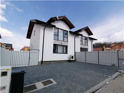 Casa de vanzare cu 4 camere in Sibiu zona Cisnadie