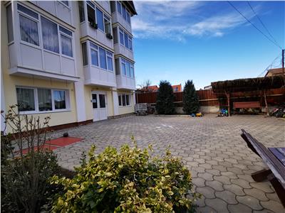 Apartament finalizat cu 3 camere decomandate si curte in zona Turnisor din Sibiu