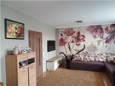 De vanzare casa tip duplex cu 3 camere decomandate balcon si curte de 150 mp zona Turnisor din Sibiu