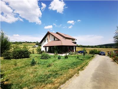 De vanzare casa superba cu 5000 mp teren in zona Tocile langa Sibiu